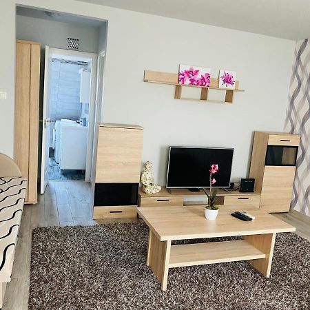Tamara Apartman Hajduszoboszlo Exterior foto