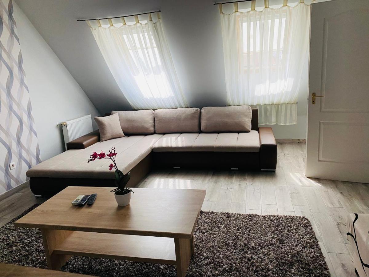 Tamara Apartman Hajduszoboszlo Exterior foto